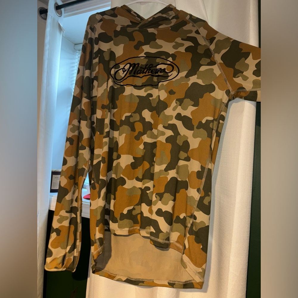 Mathew’s Men’s Shirt